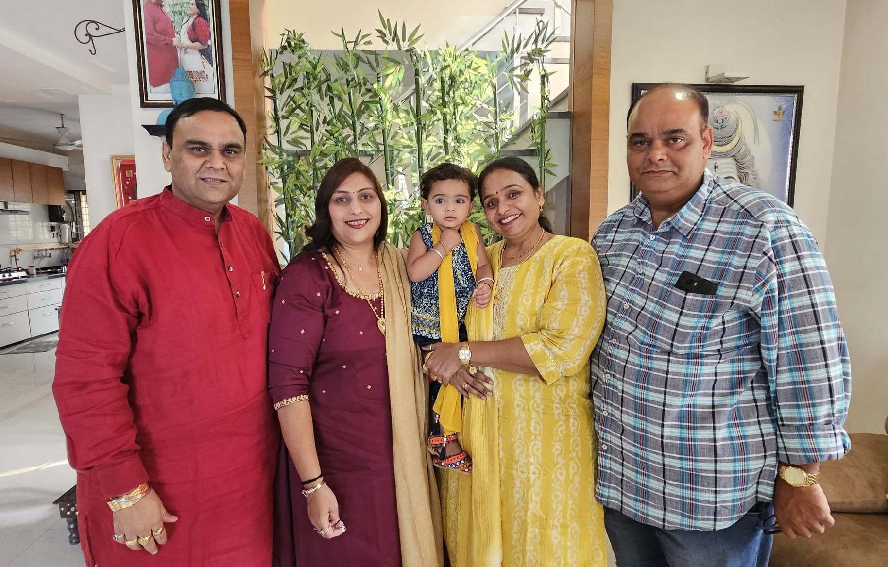 તા. ૧૩-૦૬-૨૦૨૪ ના રોજ મારા મોટા ભાઈ ધવલ નાયકને જન્મદિવસની ખૂબ ખૂબ શુભેચ્છાઓ.